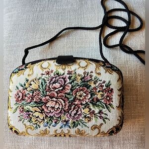 Vintage Regale Embroidered floral clutch with magnetic snap. Good used condition